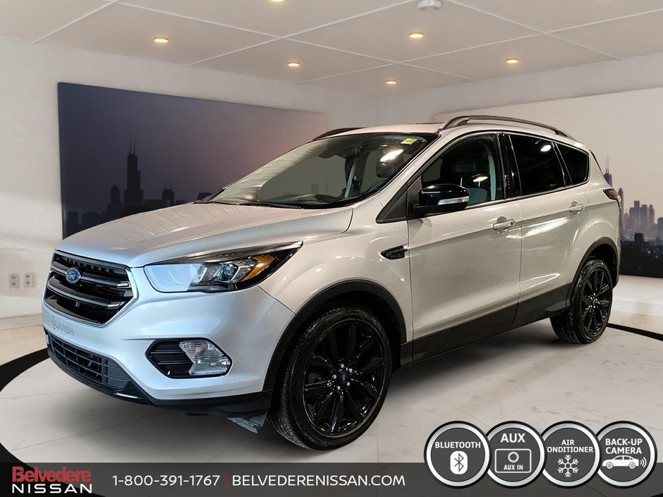 Escape TITANIUM AWD A/C BLUETOOTH TOIT PANO NAV  CAM 2017 à Saint-Jérôme, Québec