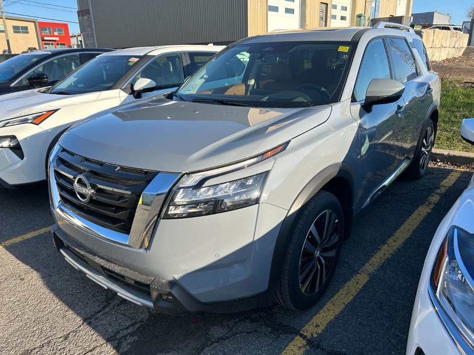 Nissan Pathfinder Platinum 2025 à Saint-Jérôme, Québec