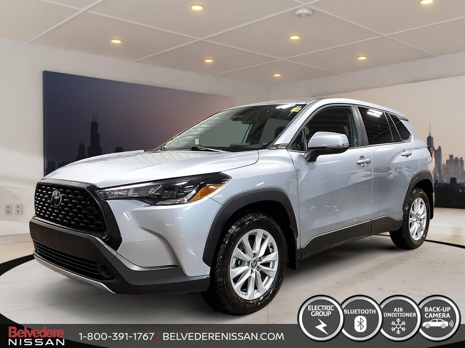 2023 Toyota COROLLA CROSS LE AWD A/C BLUETOOTH CAMÉRA MAGS VOLANT CHAUFFANT in Saint-Jérôme, Quebec