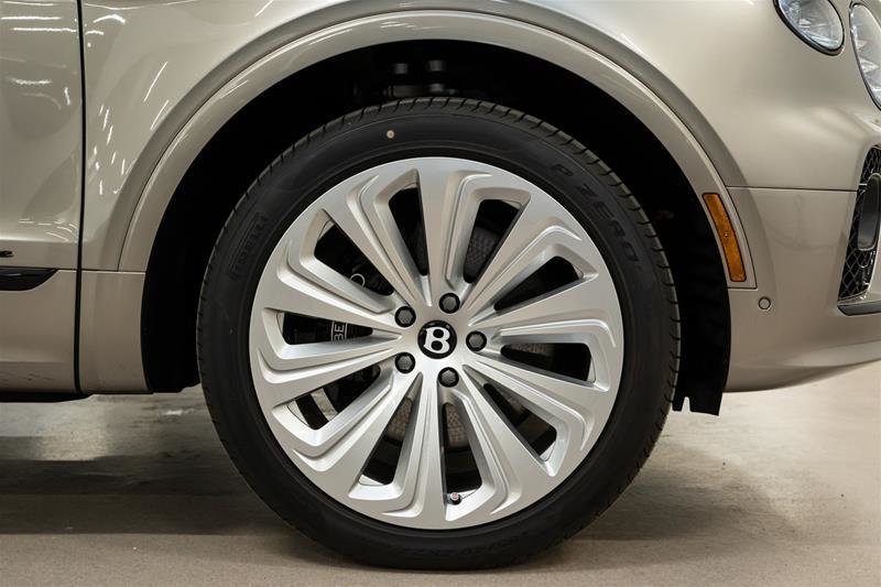 Bentley Bentayga EWB Azure 2023-6
