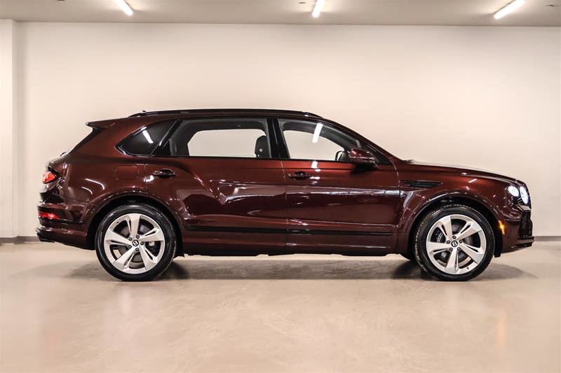 Bentley Bentayga EWB 2023-2