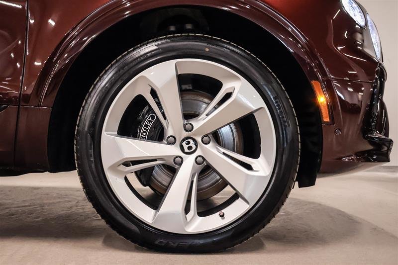 Bentley Bentayga EWB 2023-5