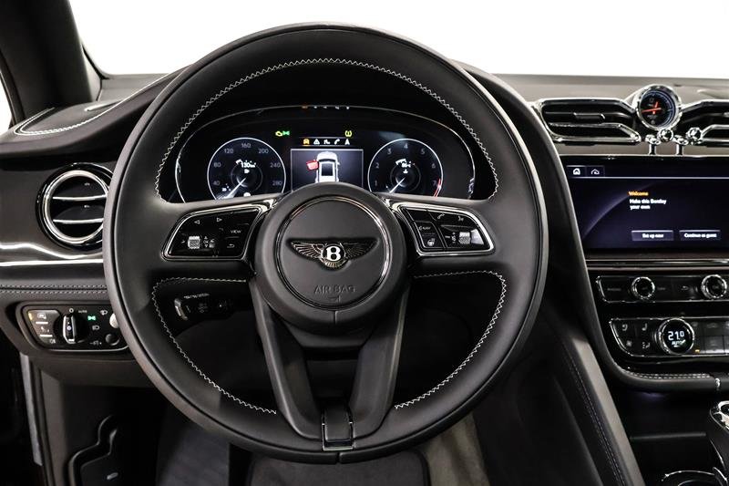 Bentley Bentayga EWB 2023-18