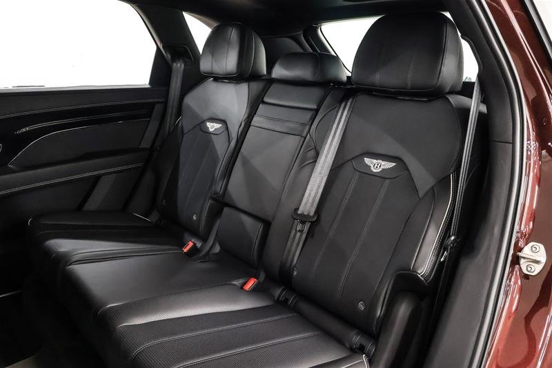 Bentley Bentayga EWB 2023-9