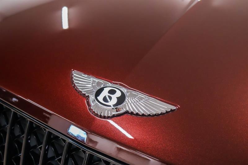 Bentley Bentayga EWB 2023-10
