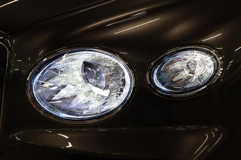 Bentley Bentayga EWB V8 2024-28