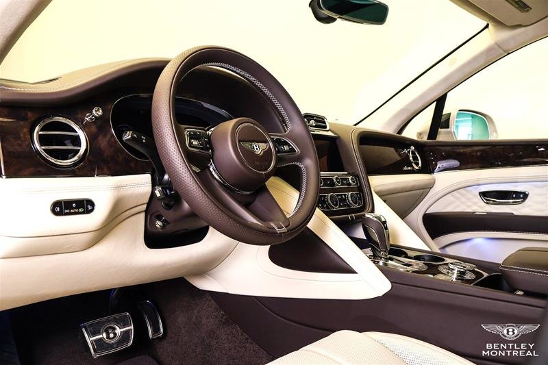 Bentley Bentayga Azure V8 2025-16