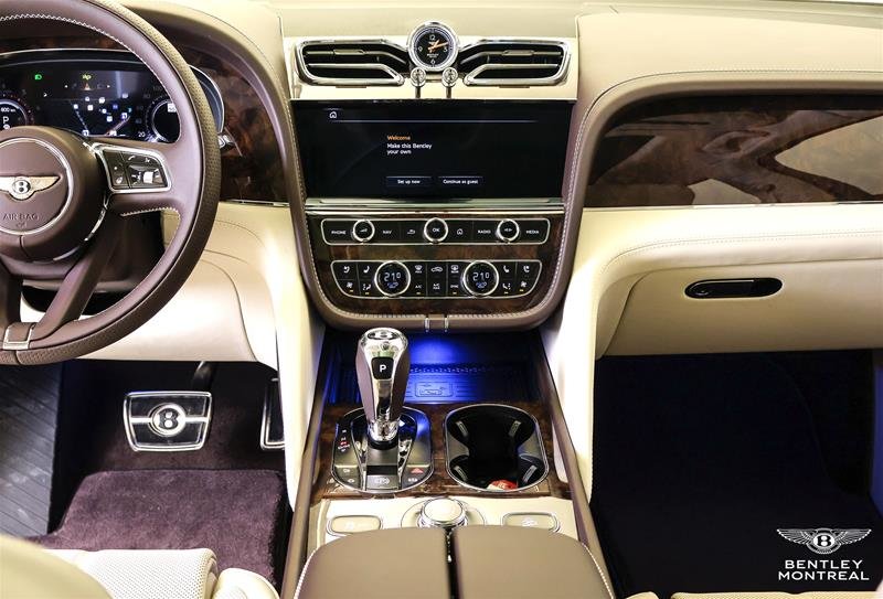 Bentley Bentayga Azure V8 2025-21