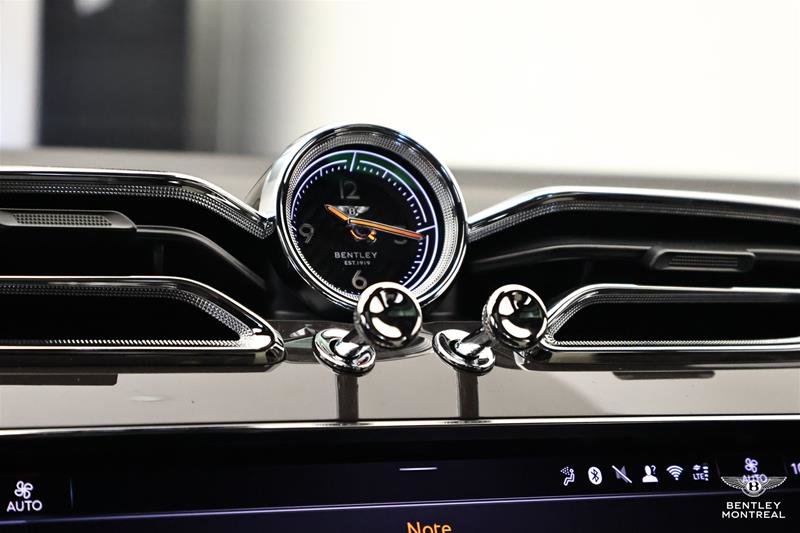 Bentley Bentayga V8 2026-11