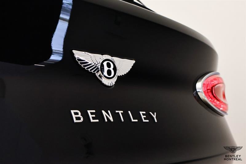 2026 Bentley Bentayga V8-11