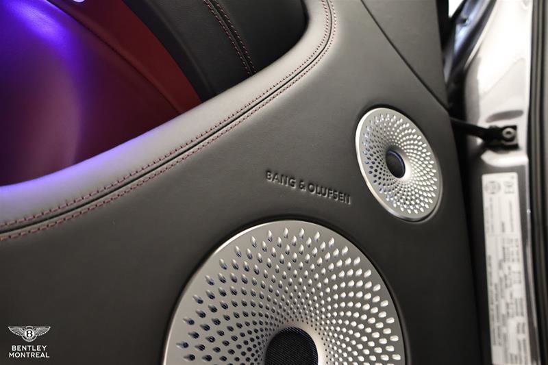 2026 Bentley Bentayga Azure V8-9