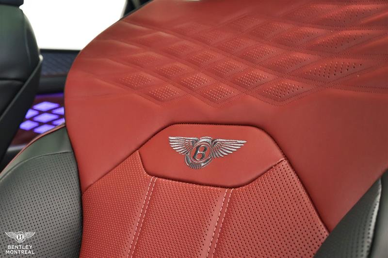 2026 Bentley Bentayga Azure V8-13