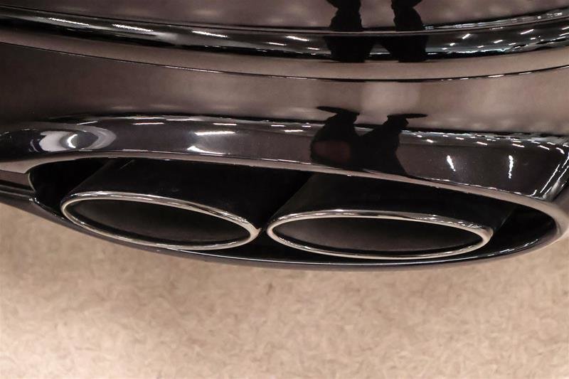 2023 Bentley Flying Spur Hybrid-26