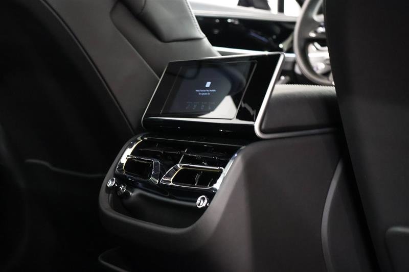 2023 Bentley Flying Spur Hybrid-34