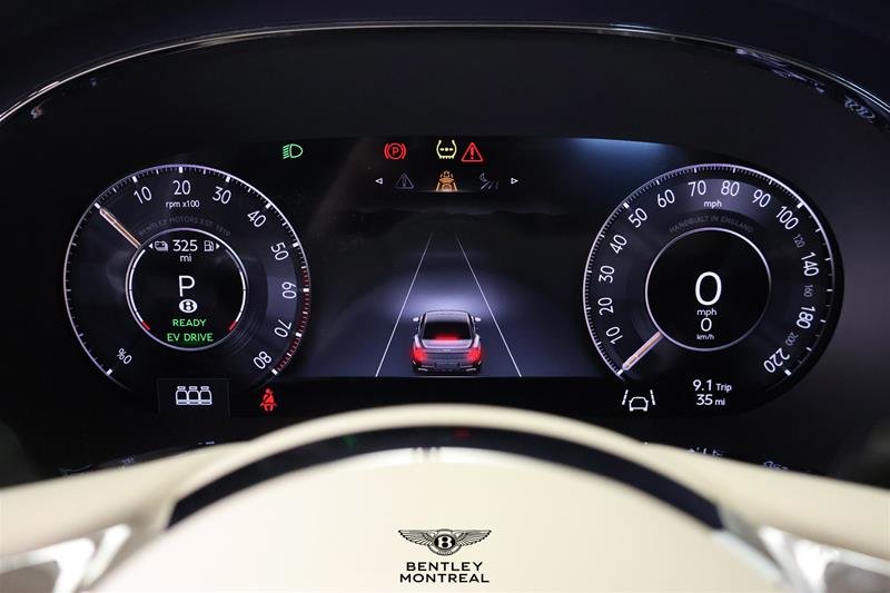Bentley Flying Spur V8 Mulliner 2025-15