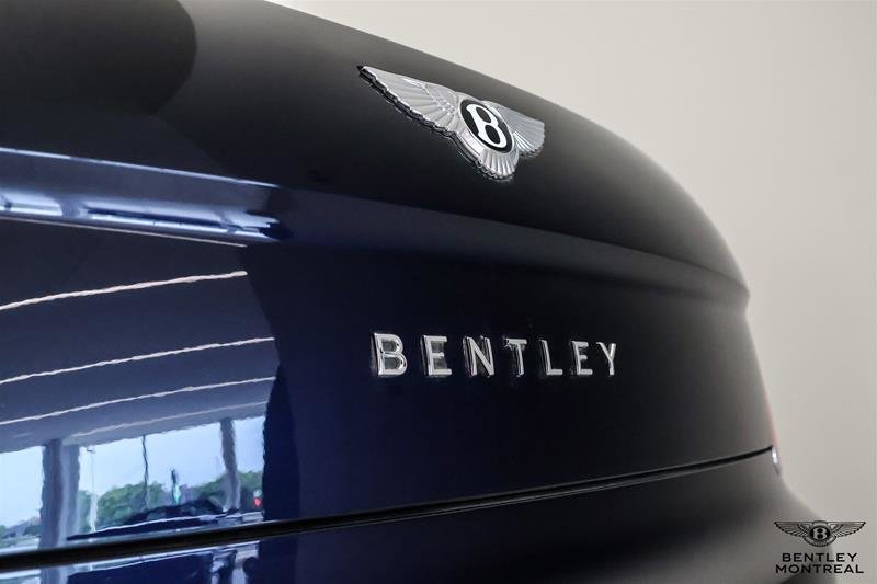 Bentley Flying Spur V8 Mulliner 2025-7