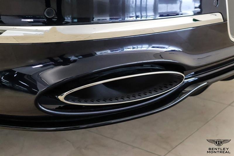 Bentley Flying Spur V8 Mulliner 2025-8