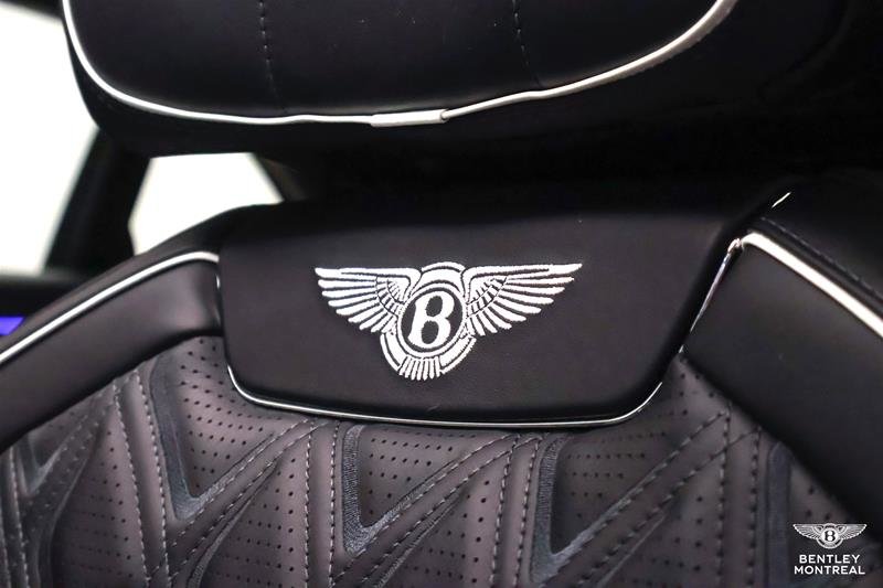 Bentley Flying Spur Azure 2026-17
