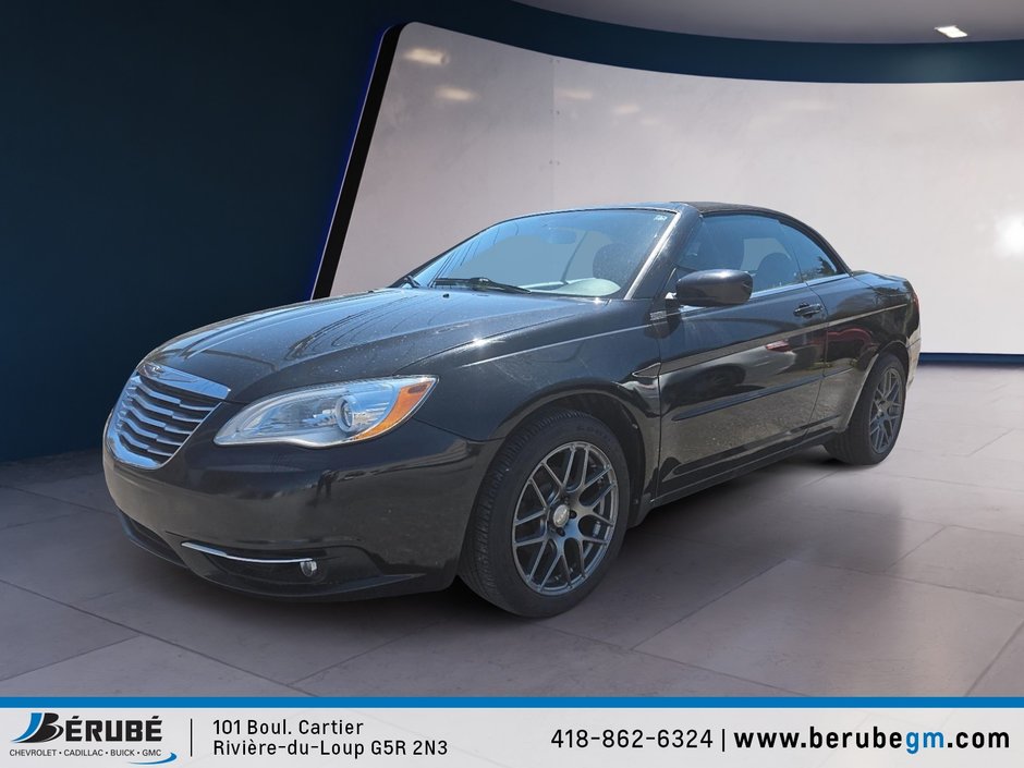 Chrysler 200 Touring 2013 à Rivière-du-Loup, Québec - w940px