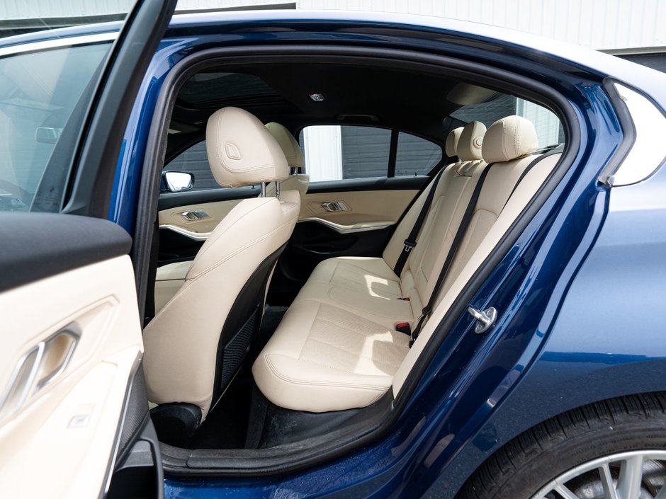 2023 BMW 3 Series 330i xDrive