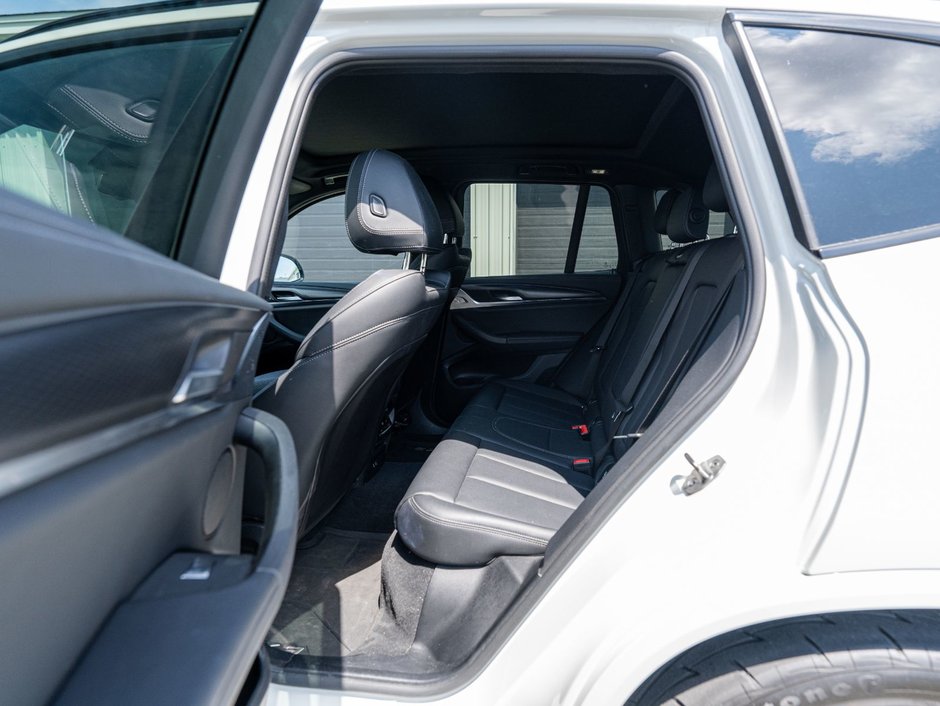 2022 BMW X3 M40i