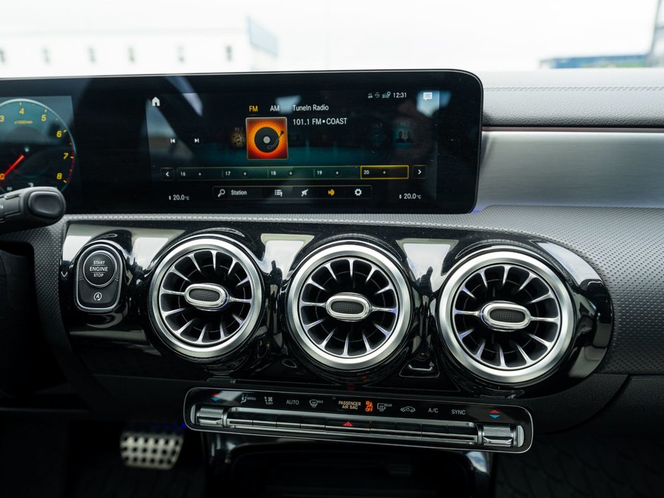 2021 Mercedes-Benz CLA 250