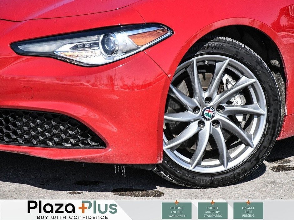 2017 Alfa Romeo Giulia BASE Clean CarFax Report | All Wheel Drive | Certified |