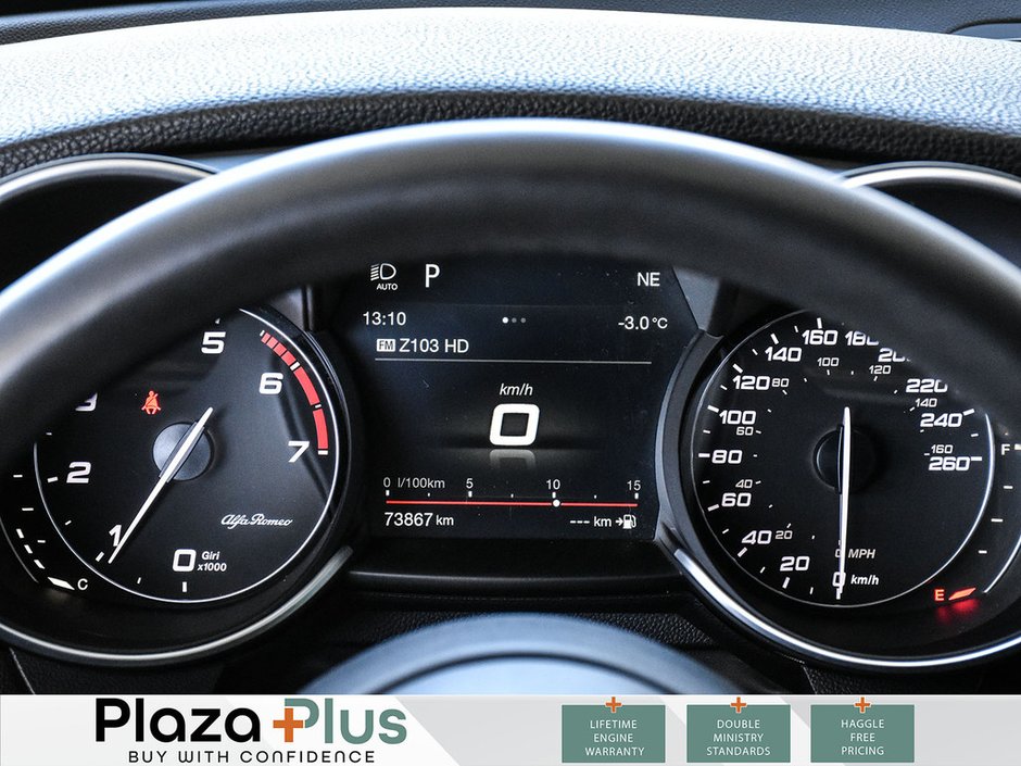 2017 Alfa Romeo Giulia Q4 Clean CarFax Report | All Wheel Drive | Certified |