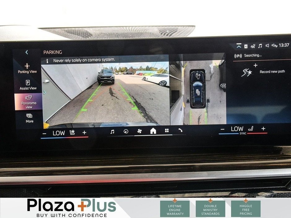 2024 BMW X7 xDrive40i Black Sapphire Metallic Premium Sound System 3rd Row Seat