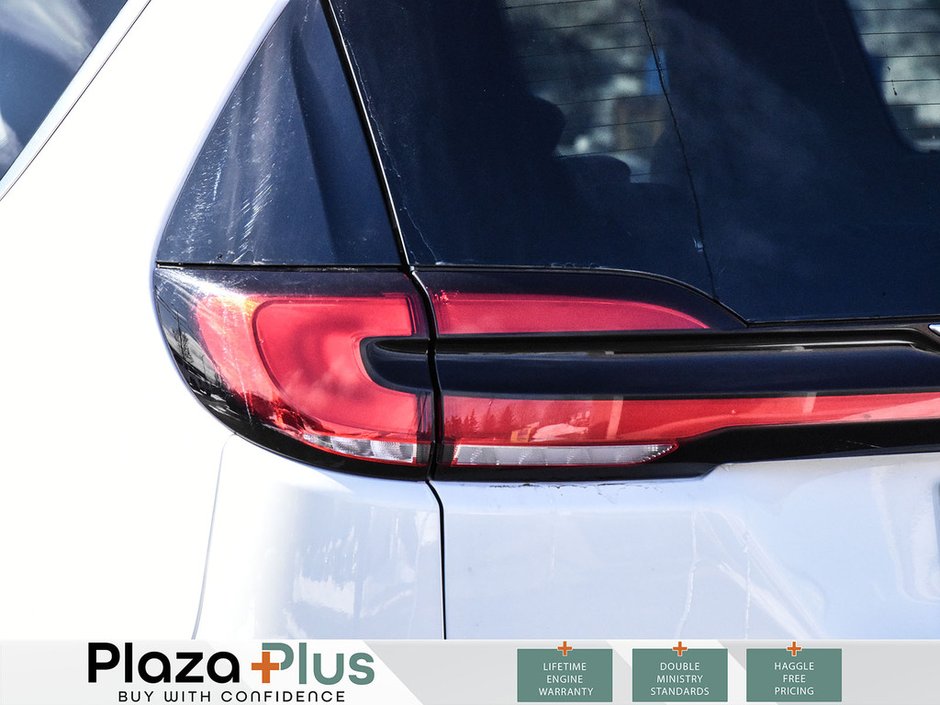 2022 Chrysler Pacifica Touring L-6