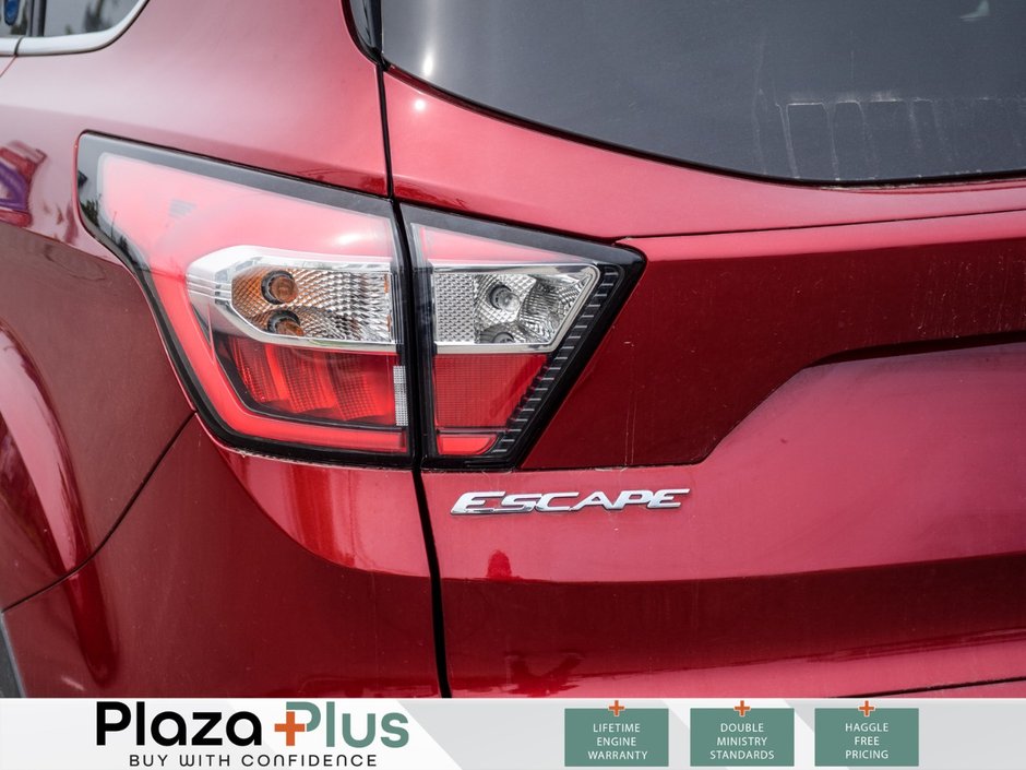 2018 Ford Escape SEL 1 Owner | Clean CarFax Report | Certified | Summer AND Winter tires INC |
