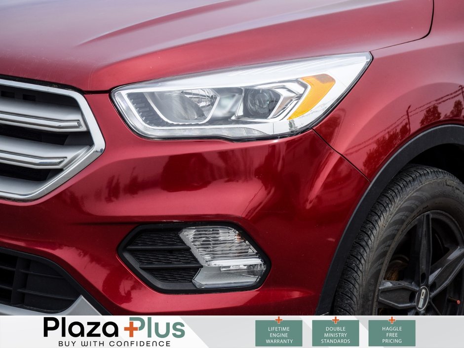2018 Ford Escape SEL 1 Owner | Clean CarFax Report | Certified | Summer AND Winter tires INC |