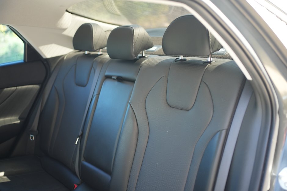 2023 Hyundai ELANTRA LUXURY HYBRID LEATHER/REMOTE START/HEATED SEATS