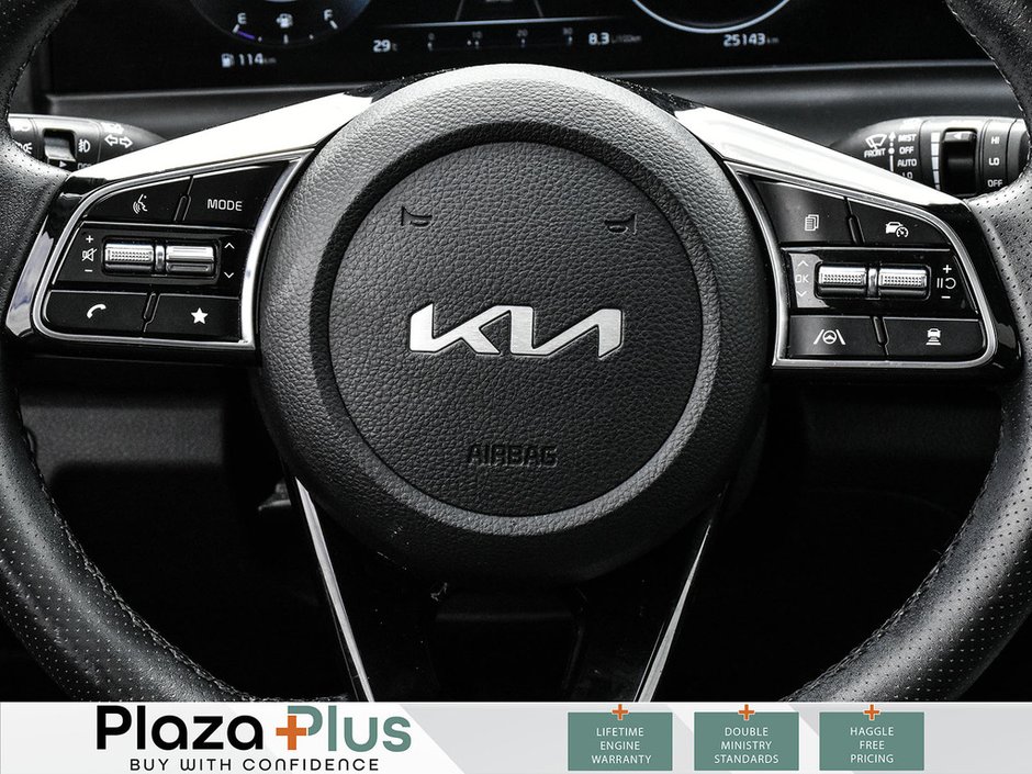 2024 Kia Seltos SX Sunroof l Navigation l Leather