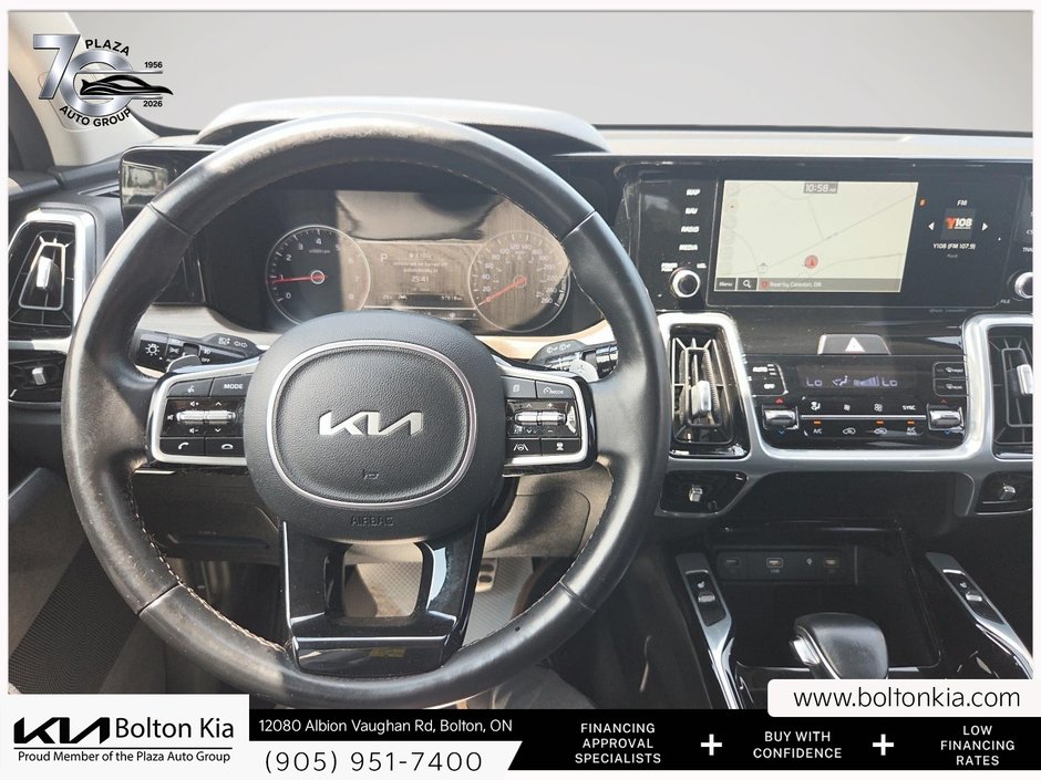 2023 Kia Sorento  Clean CarFax Report | Certified | 3rd Row Seating |
