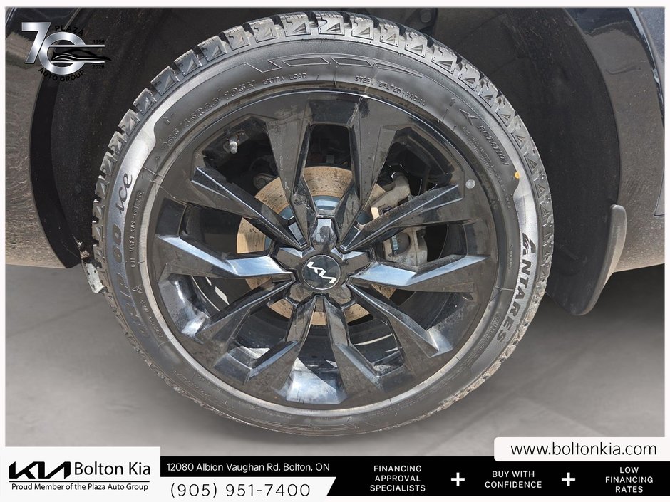 2023 Kia Sorento  Clean CarFax Report | Certified | 3rd Row Seating |