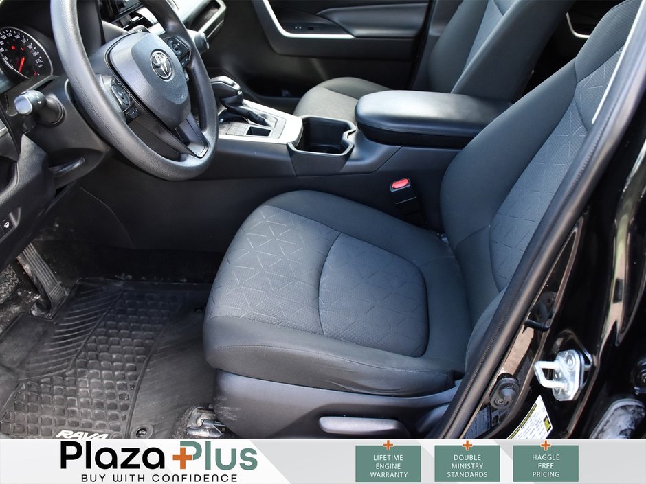2022 Toyota RAV4 LE 1 Owner | All Wheel Drive | Certified |