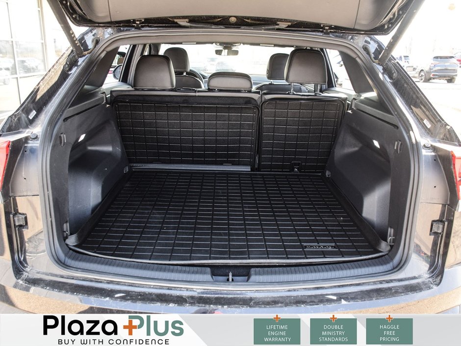 2024 Volkswagen Atlas Cross Sport Comfortline 1 Owner| Clean CarFax Report | All Wheel Drive | Certified |