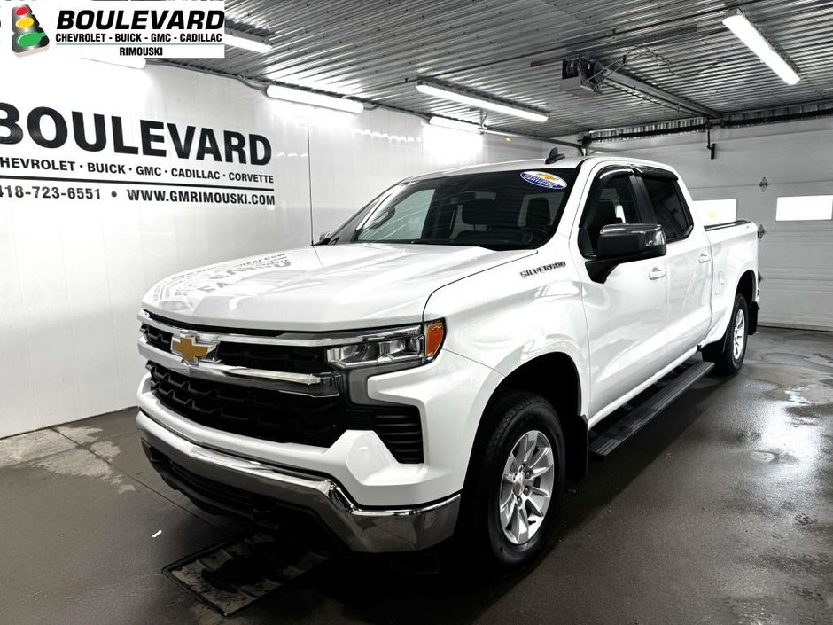 Chevrolet Silverado 1500  2023 à Rimouski, Québec - w940px