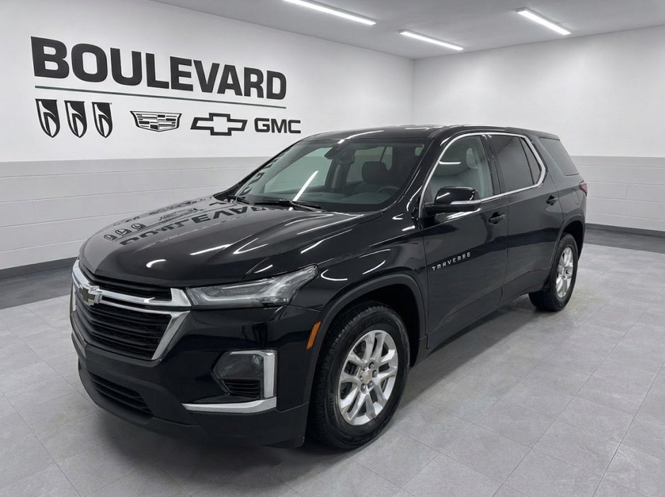 Chevrolet TRAVERSE LS 8 PASSAGERS V6 2023 à Rimouski, Québec - w940px