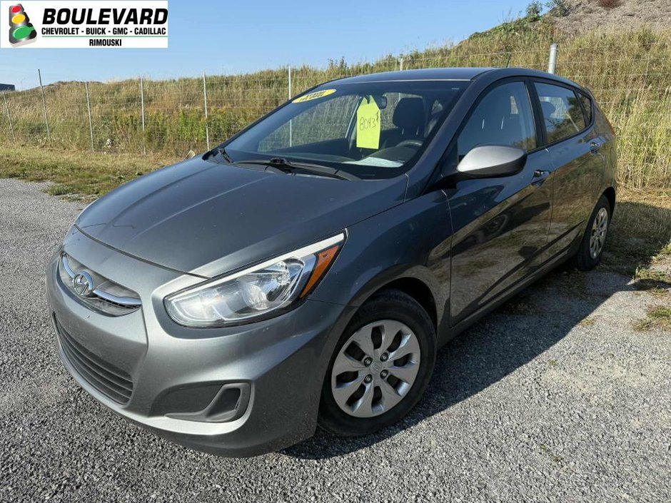 Hyundai Accent  2016 à Rimouski, Québec - w940px