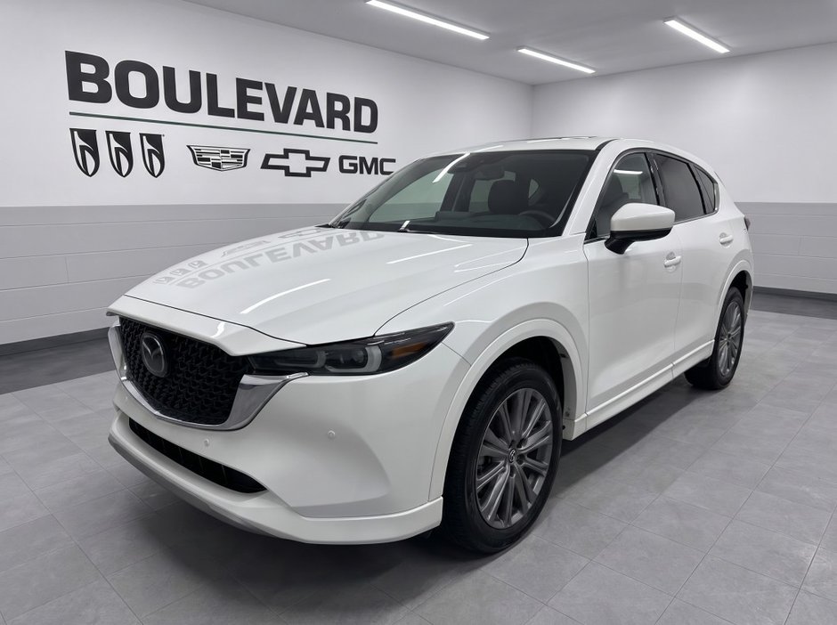 Mazda CX-5 AWD SIGNATURE 2025 à Rimouski, Québec - w940px
