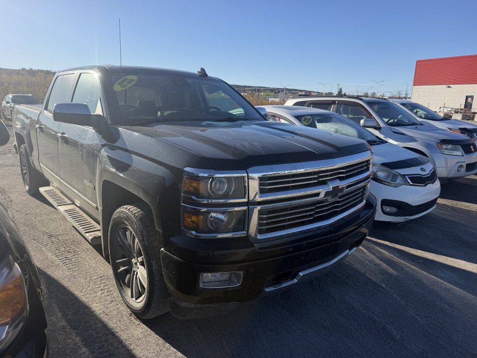 Chevrolet SILVERADO 1500 HIGH COUNTRY V8 2015 à Rimouski, Québec - w940px