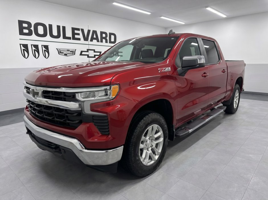 2023 Chevrolet SILVERADO 1500 CREW CAB LT 3.0L DIESEL in Rimouski, Quebec - w940px