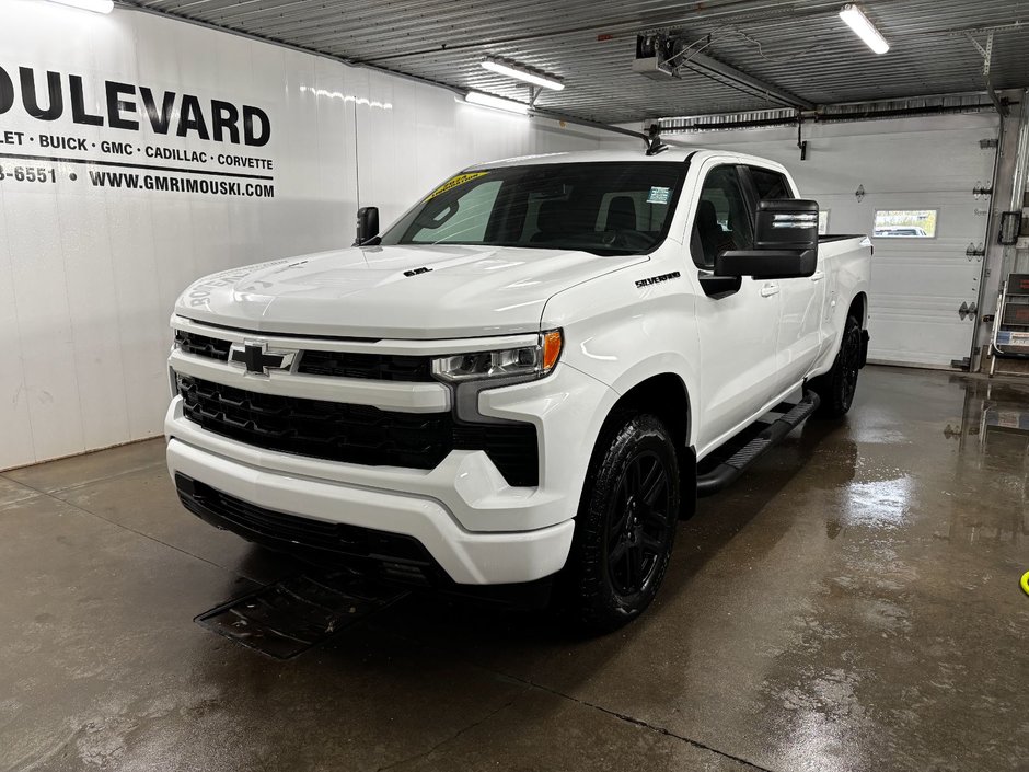 Chevrolet Silverado 1500  2024 à Rimouski, Québec - w940px