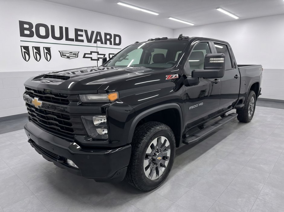 2024 Chevrolet SILVERADO 2500H CUSTOM CABINE DOUBLE BOITE 8 PIEDS in Rimouski, Quebec - w940px