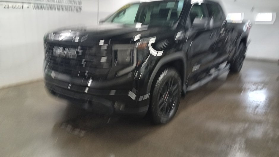 2024 GMC Sierra 1500 in Rimouski, Quebec - w940px