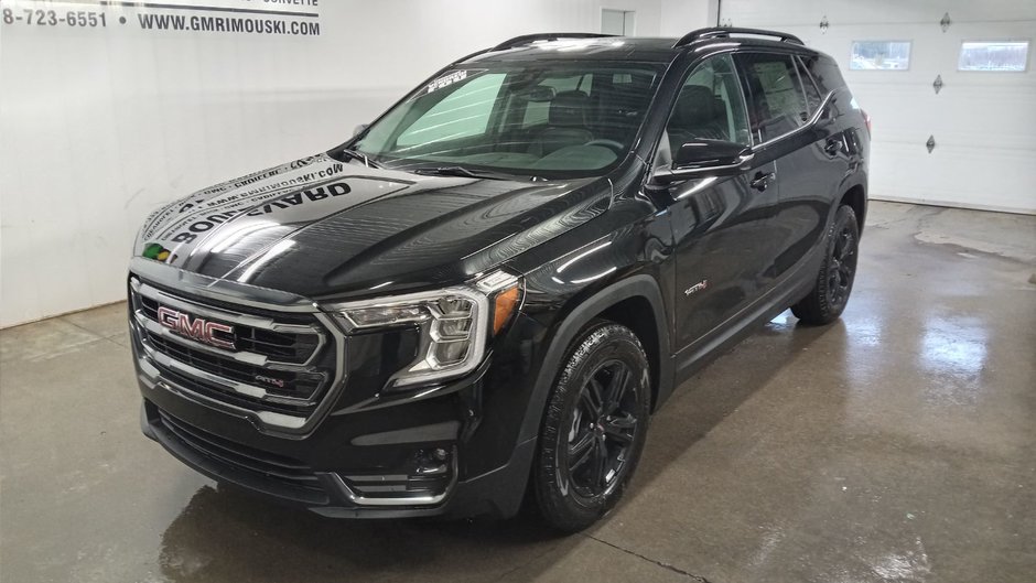 2024 GMC Terrain in Rimouski, Quebec - w940px