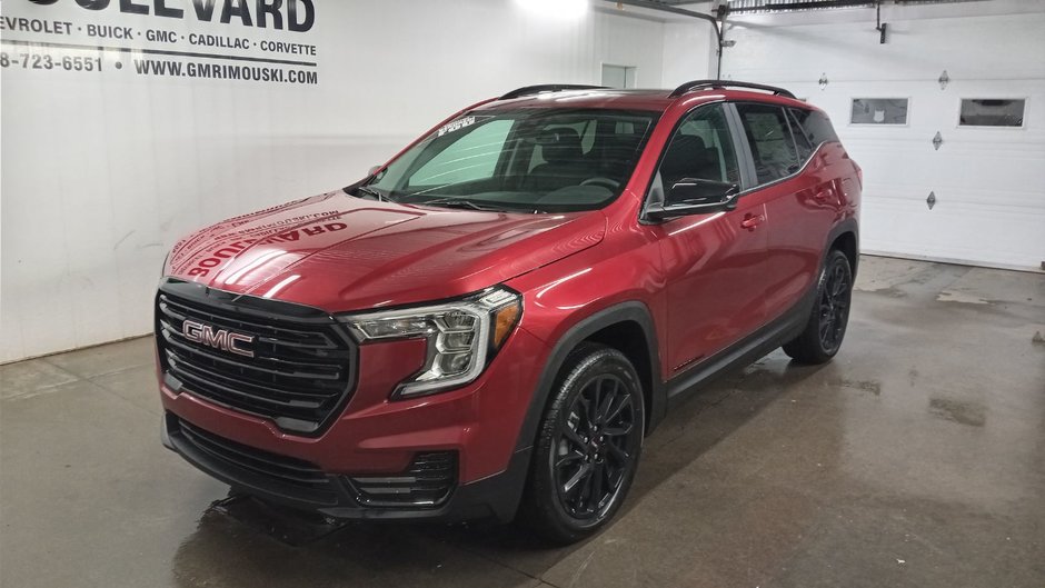 2024 GMC Terrain in Rimouski, Quebec - w940px