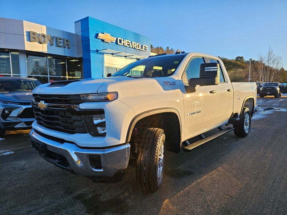 2024 Chevrolet SILVERADO 2500 HD in Pickering, Ontario - w940px